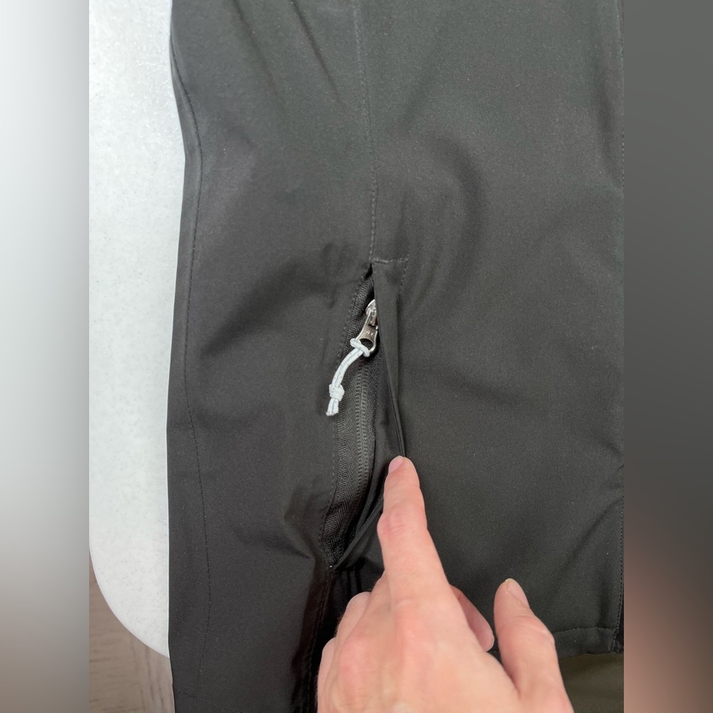 Free Country Women’s Black Waterproof Windbreaker Full-Zip Jacket. Small - Picture 7 of 11